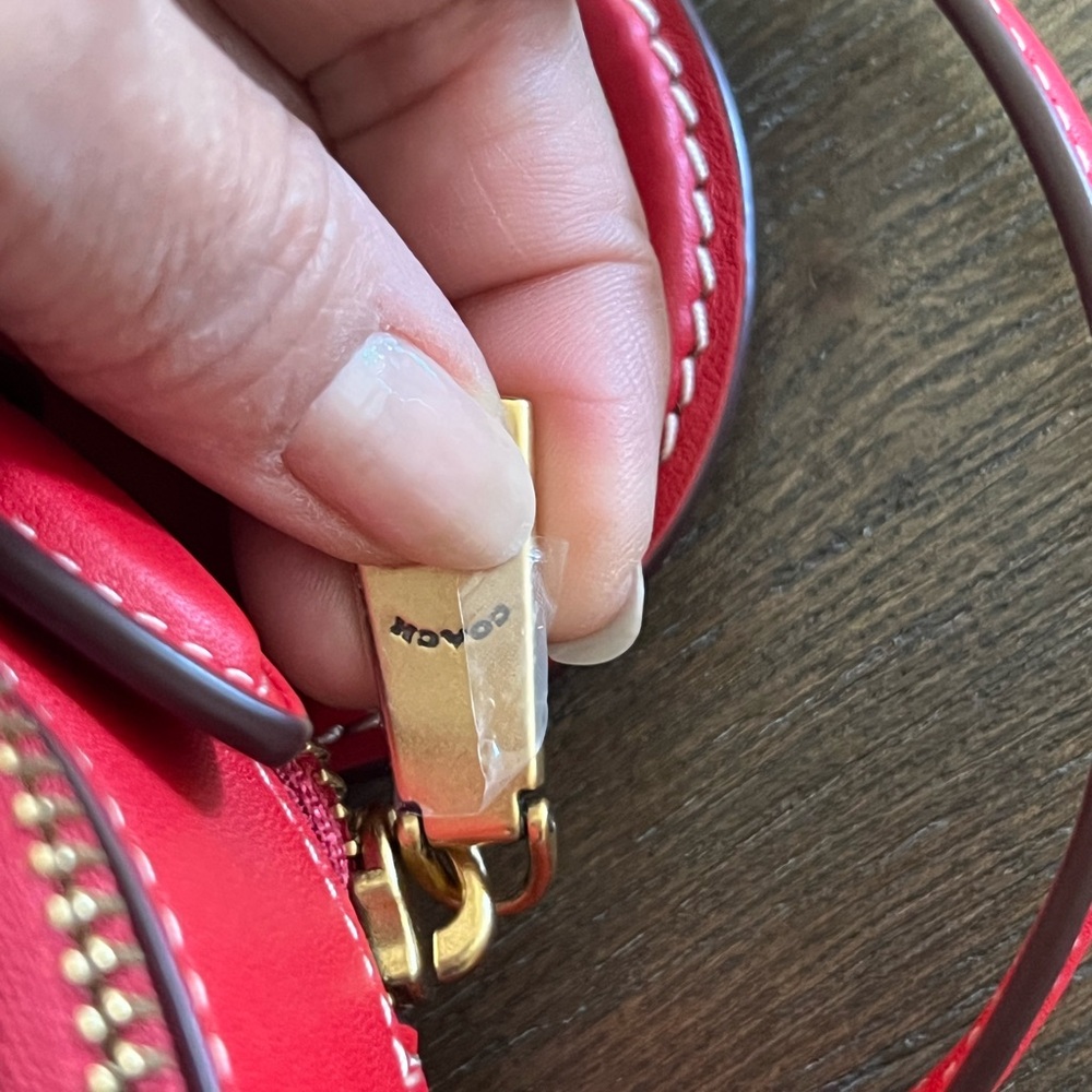 New Coach Mickey Red Round head Leather Crossbody Bag! - Picture 7 of 10